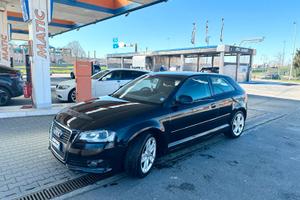 Audi A3 1.6 TDi Ambition 105cv