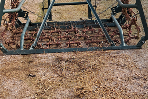 Striliatore per prati