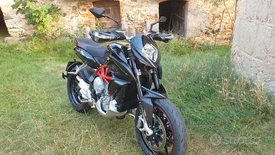 MV AGUSTA RIVALE 800