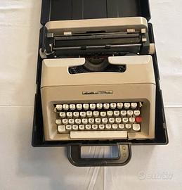 Macchina da scrivere Olivetti - Lettera 35 Ivrea