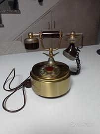 Telefono antico