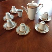 servizio da caffè  in porcellana 