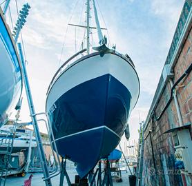 Natante cabinato a vela Motorsailer Nauticat 33