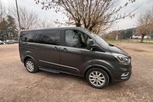 Ford Tourneo Titanium