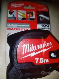 Milwaukee ✅ metro magnetico e torcia 5 pezzi 💯