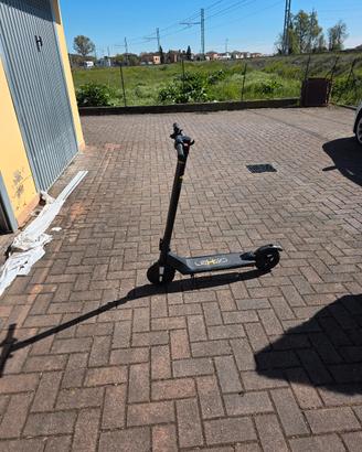 monopattino elettrico 