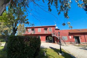 Roma est: appartamento con terrazzo