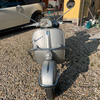 Vespa 150 Sprint Veloce anno 1968 completamente ri