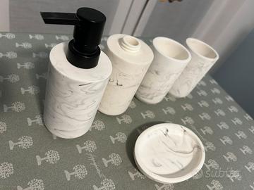 Set accessori bagno