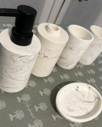Set accessori bagno