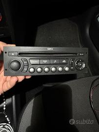 Stereo peugeot 207