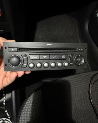 Stereo peugeot 207