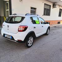 Dacia Santero automatica