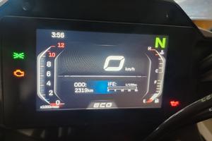 Moto 2,300 km