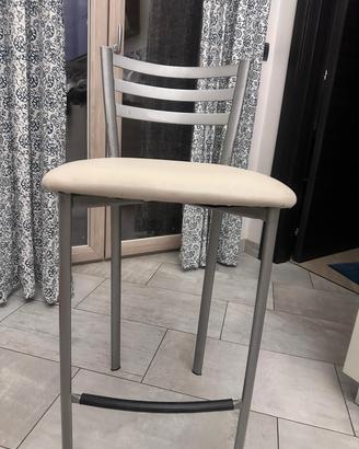 Sgabelli modello connubia di Calligaris 