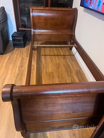 Letto o Sofà in noce