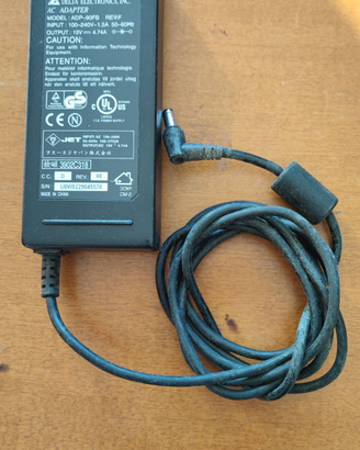 Alimentatore switching 19V 4,7A