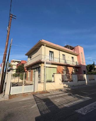 CASA INDIPENDENTE A BRINDISI
