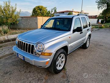 Jeep Cherokee limited 2.8 crd