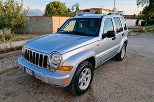 Jeep Cherokee limited 2.8 crd
