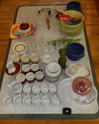 Stoviglie posate ed accessori da cucina