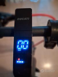  Monopattino elettrico ducati pro evo 1