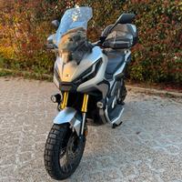 Honda x-adv 750