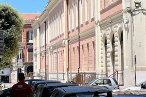 Locale commerciale via XXIV Maggio