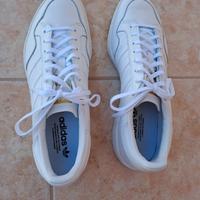 Scarpe bianche da passeggio Adidas