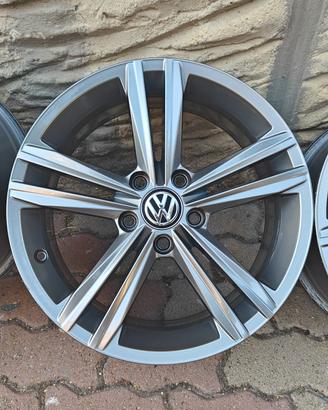 Cerchi Originali Volkswagen 17 pollici.Mod. Sebrin