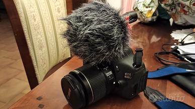 Canon EOS 600D più microfono