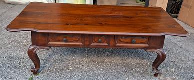 Tavolino in legno in stile Luigi XV