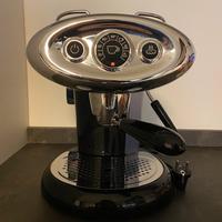 Macchina caffè Illy iperespresso X7.1