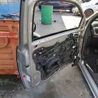 Porta anteriore sx LANCIA YPSILON del 2005