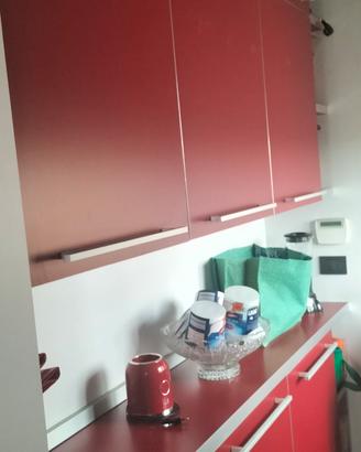 CUCINA DADA CON ELETTRODOMESTICI WHIRLPOOL 