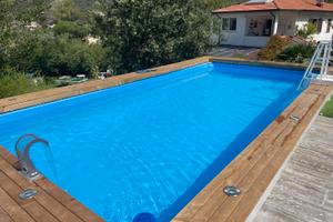 Villa con piscina a marina di campo