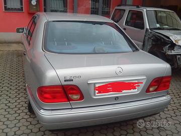 MERCEDES CLASSE E