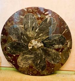Tavolo in fossile