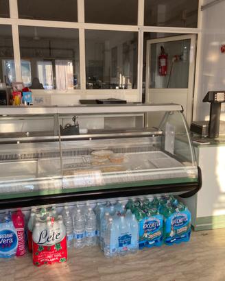 Cappa ristorante, frigo cella e banco frigo