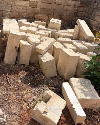 Blocchi in  pietra leccese antichi