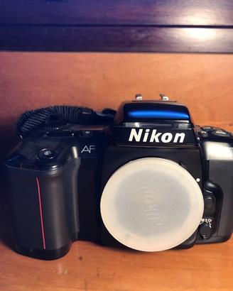 Nikon F 600