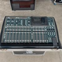 Mixer Behringer x32 con case