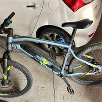 Mountainbike elettrica rockrider E-ST 100