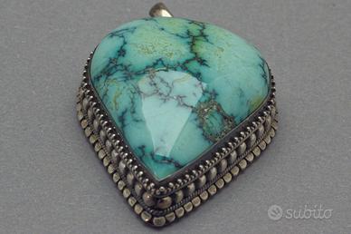 Gioiello etnico in turchese