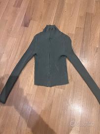 Maglia con zip subdued