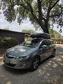 Opel astra j 2013 1.4 turbo GPL station wagon