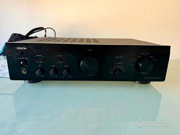 Amplificatore Denon PMA-700AE con telecomando