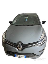 Renault clio 1500 diesel moschino neopatentati