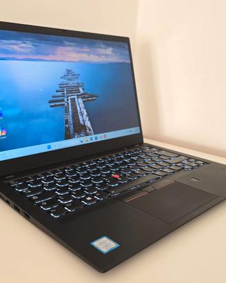 Lenovo ThinkPad X1 Carbon 7th i7-8565U..RAM 16 SSD