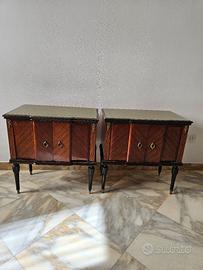Comodini antichi